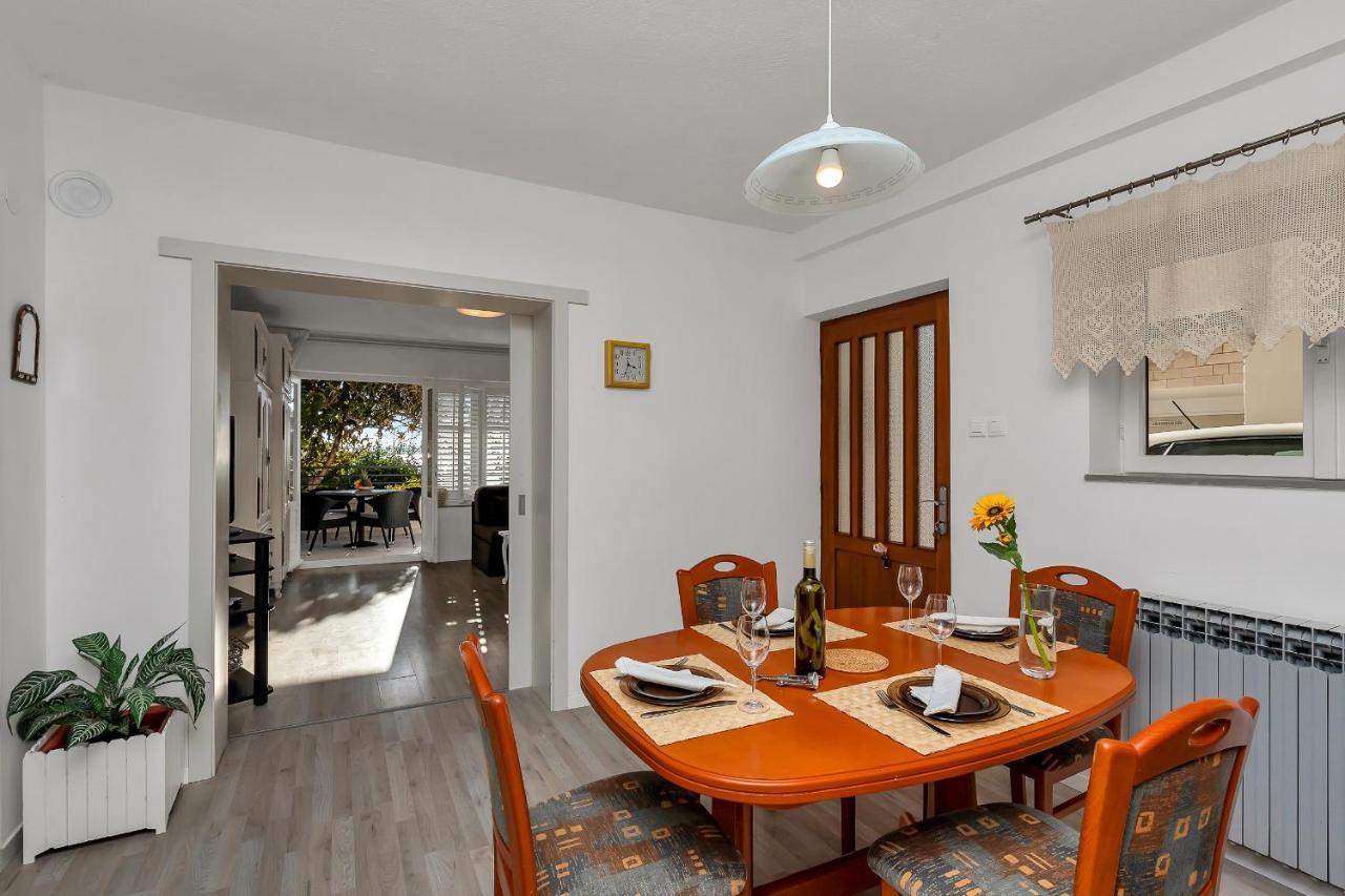 Apartments And Rooms By The Sea Baska Voda, Makarska - 2578 외부 사진