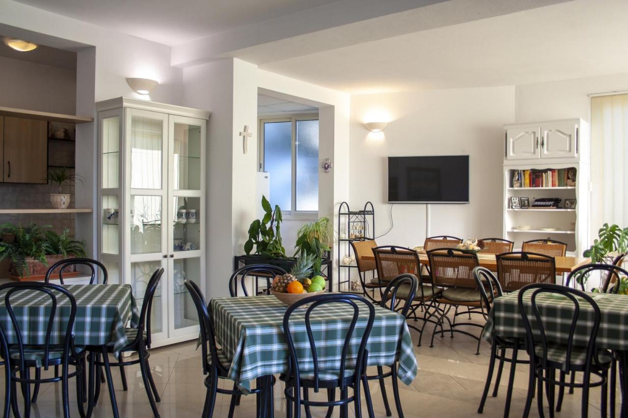 Apartments And Rooms By The Sea Baska Voda, Makarska - 2578 외부 사진