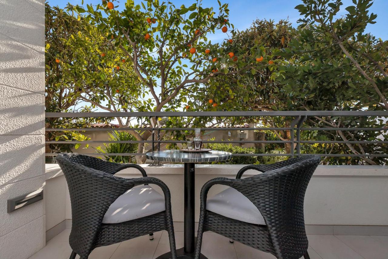Apartments And Rooms By The Sea Baska Voda, Makarska - 2578 외부 사진