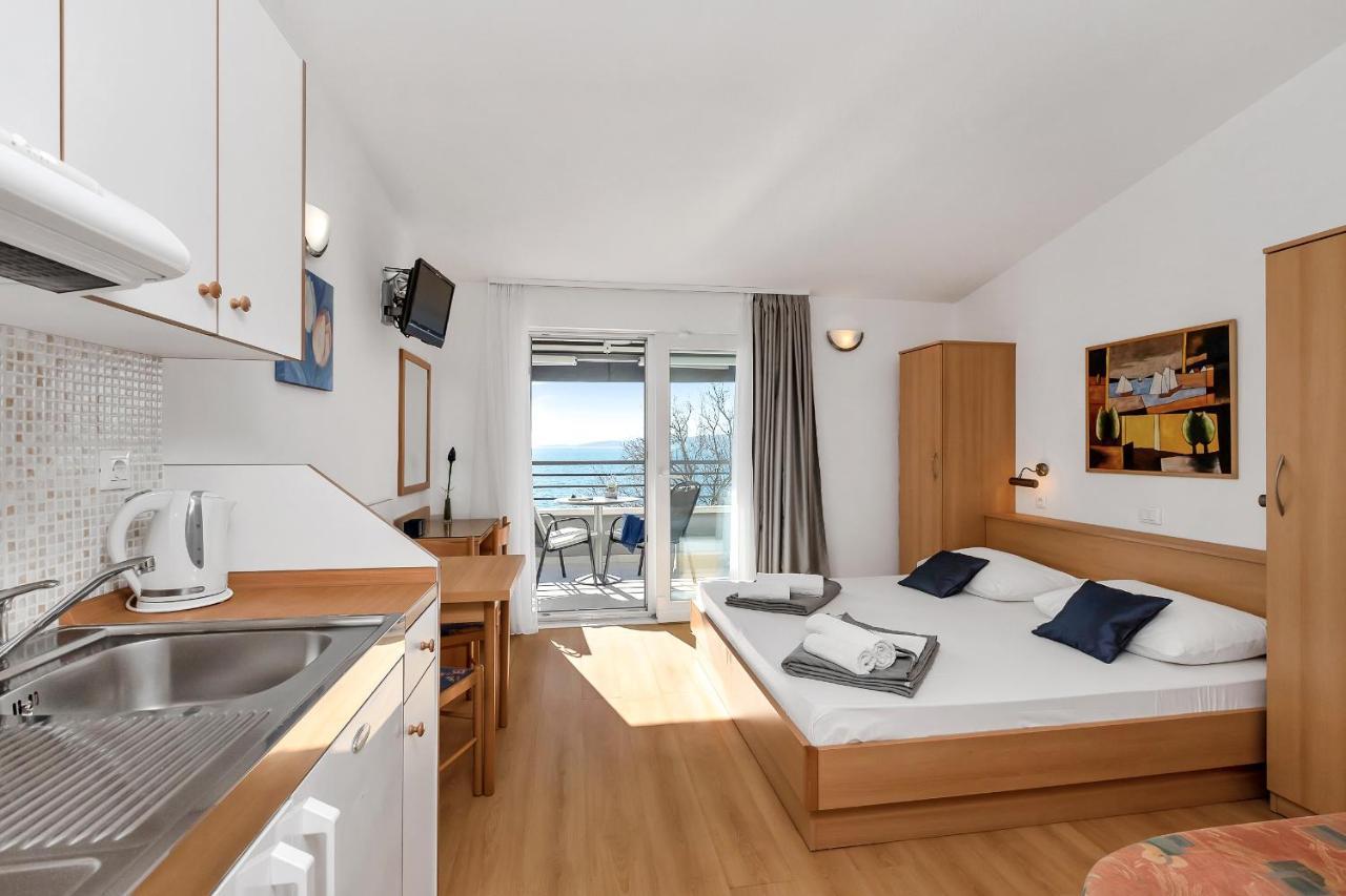 Apartments And Rooms By The Sea Baska Voda, Makarska - 2578 외부 사진