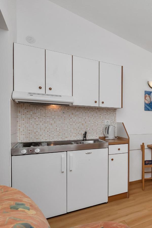 Apartments And Rooms By The Sea Baska Voda, Makarska - 2578 외부 사진