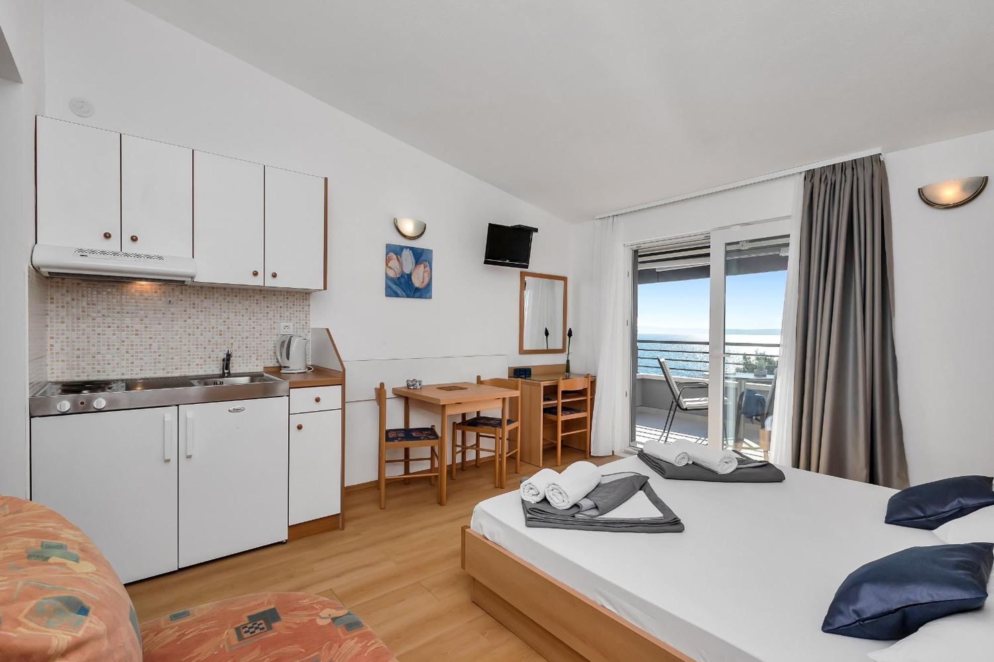 Apartments And Rooms By The Sea Baska Voda, Makarska - 2578 객실 사진