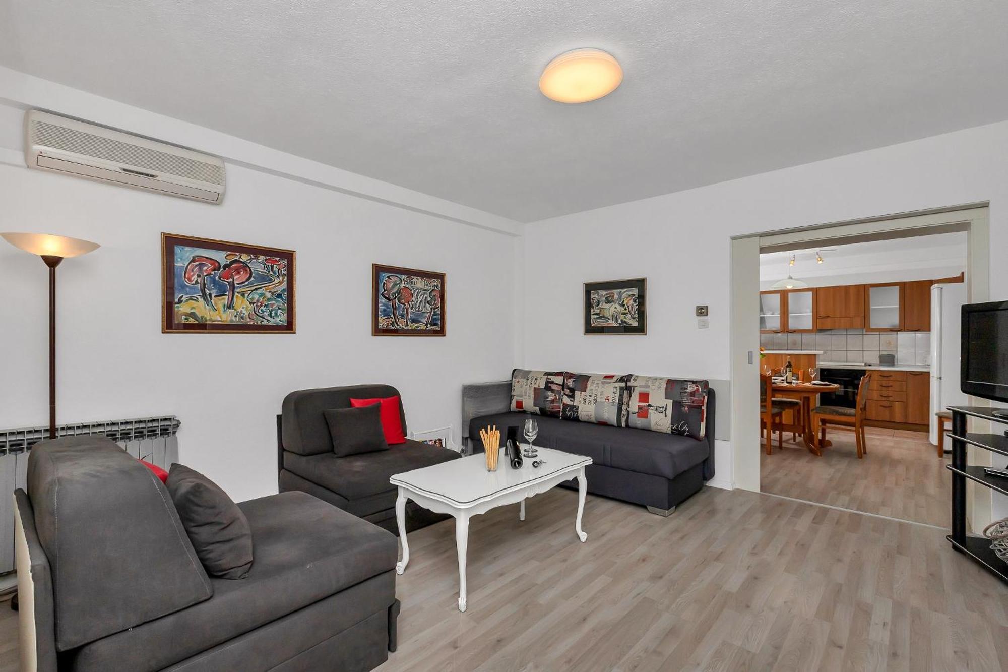 Apartments And Rooms By The Sea Baska Voda, Makarska - 2578 객실 사진